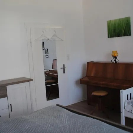 „von Groppau“ アパート